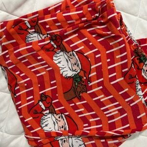 EUC soft and cozy Tall and Curvy Lularoe leggings.